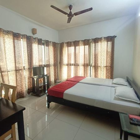 Private Rooms In Blue Ridge Хинджевади Екстериор снимка
