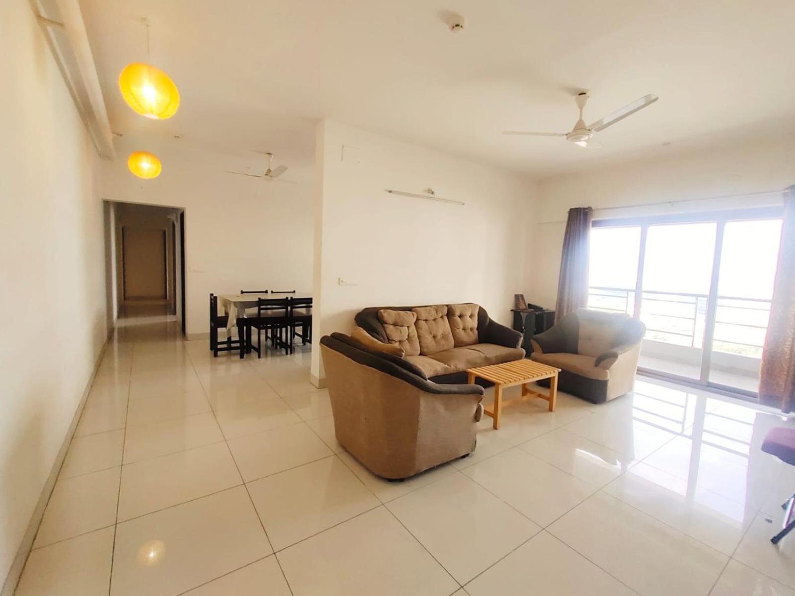Private Rooms In Blue Ridge Хинджевади Екстериор снимка
